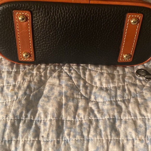 Women’s Black Dooney and Bourke Small satchel - Picture 6 of 12